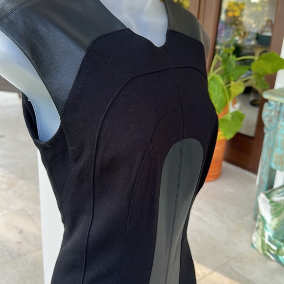 555 Los Angeles designer, black sleeveless asymmetrical w/leather midi dress - Picture 5 of 13